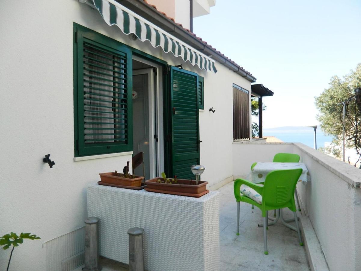 Apartman Ria 2 *